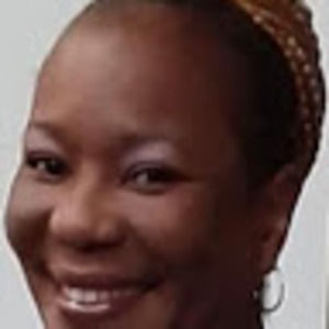 Meet your Posher, Deminee